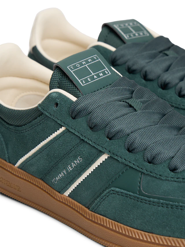 Tommy Jeans Plateausneaker »THE GREENWICH EDGE SUEDE« Freizeitschuh, Halbschuh, Schnürschuh mit gepolstertem Schaftrand