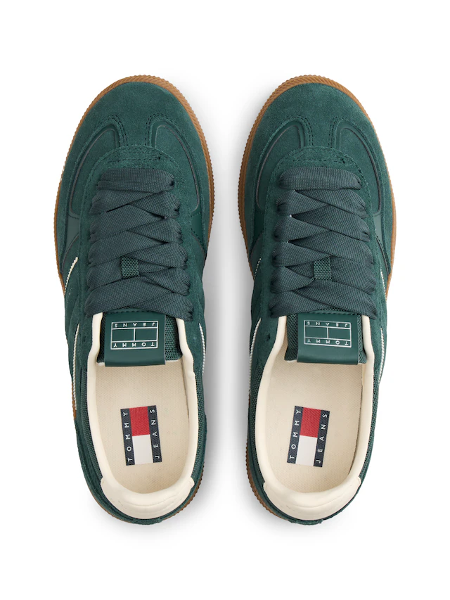 Tommy Jeans Plateausneaker »THE GREENWICH EDGE SUEDE« Freizeitschuh, Halbschuh, Schnürschuh mit gepolstertem Schaftrand