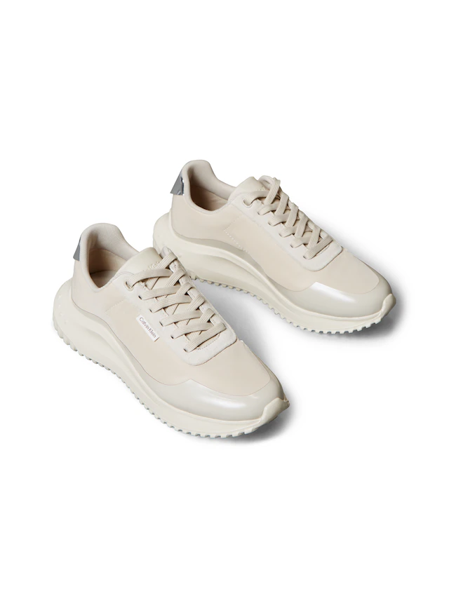 Calvin Klein Jeans Sneaker »EVA RUNNER LACE UP MAT MIX« Halbschuh, Freizeitschuh, Schnürschuh mit leichter Profilsohle