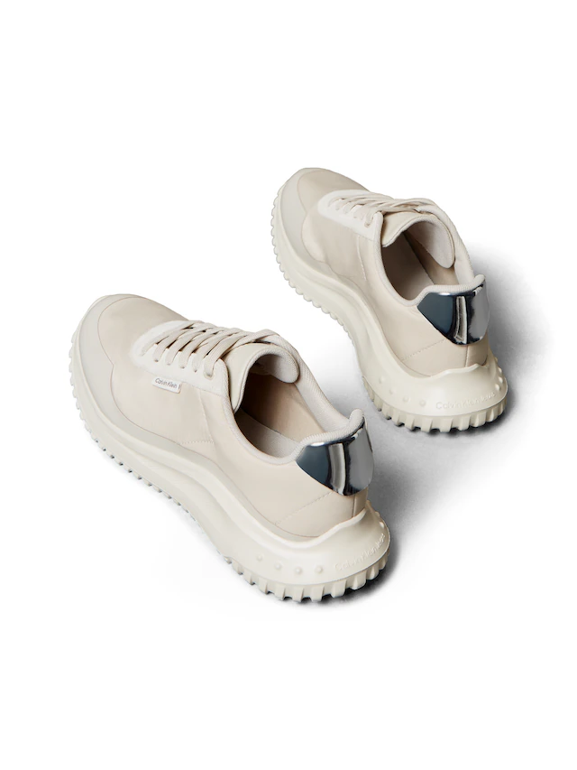 Calvin Klein Jeans Sneaker »EVA RUNNER LACE UP MAT MIX« Halbschuh, Freizeitschuh, Schnürschuh mit leichter Profilsohle