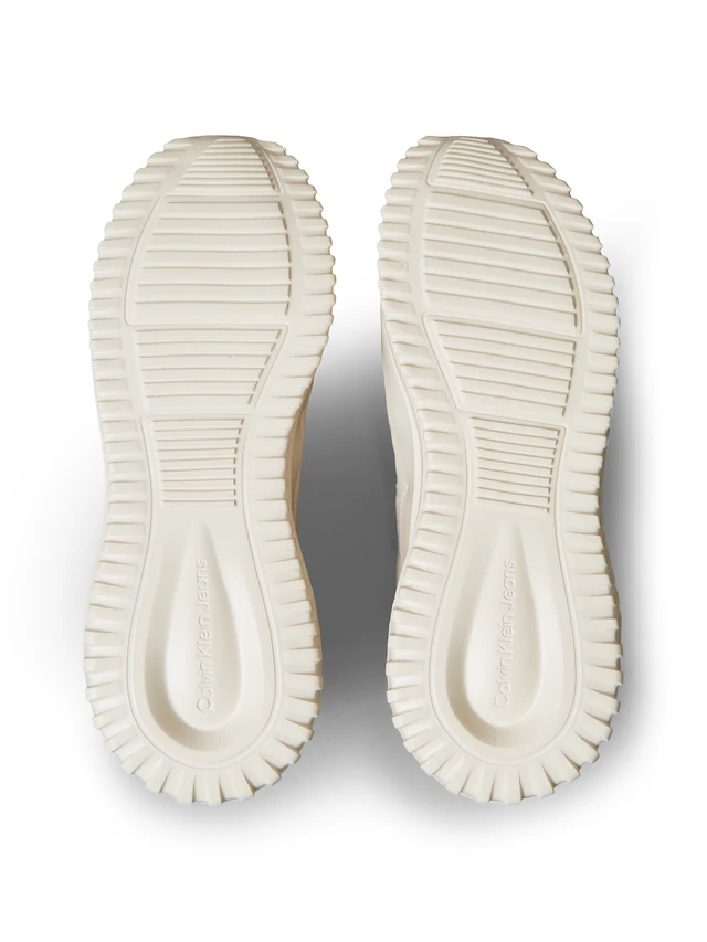 Calvin Klein Jeans Sneaker »EVA RUNNER LACE UP MAT MIX« Halbschuh, Freizeitschuh, Schnürschuh mit leichter Profilsohle