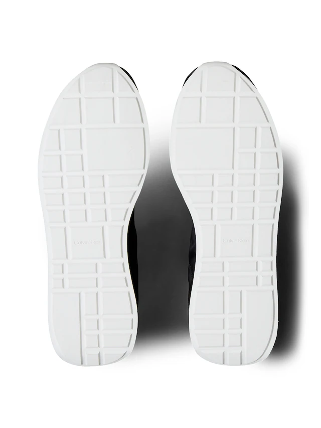Calvin Klein Jeans Sneaker »RETRO RUNNER ESS MIX MAT« Freizeitschuh, Halbschuh, Schnürschuh mit Logo-Emblem