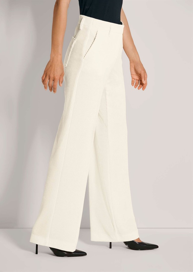 MADELEINE Cordhose »Cordhose Weite Cordhose mit Bügelfalten« Weite Cordhose mit Bügelfalte