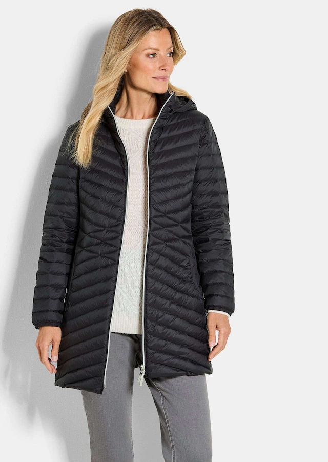 GOLDNER Winterjacke »Gefütterter langer Mantel mit Kapuze« mit femininer Steppung