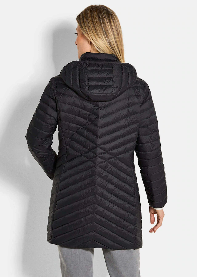 GOLDNER Winterjacke »Gefütterter langer Mantel mit Kapuze« mit femininer Steppung