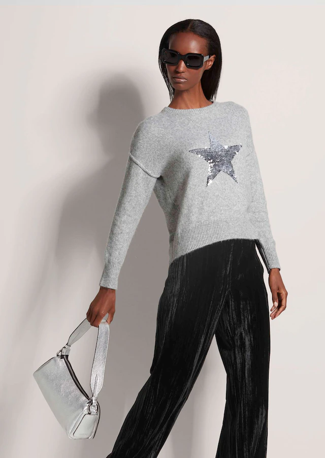 MADELEINE Longpullover »Pullover Rundhals-Pullover mit Applikation«
