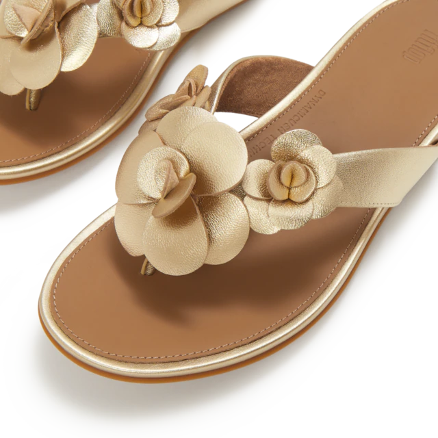Fitflop Dianette »GRACIE FLOWER LEATHER FLIP-FLOPS« Zehentrenner, Sommerschuh mit auffälliger Blüte