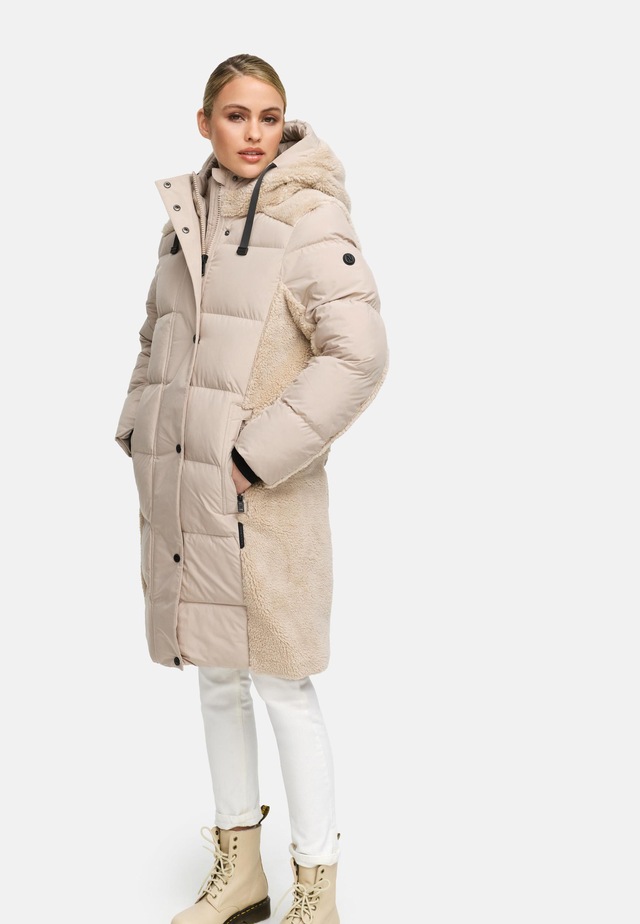 Navahoo Wintermantel »Funkelteddy 14« Warmer Mantel mit Teddyplüsch-Akzenten und Taillengürtel