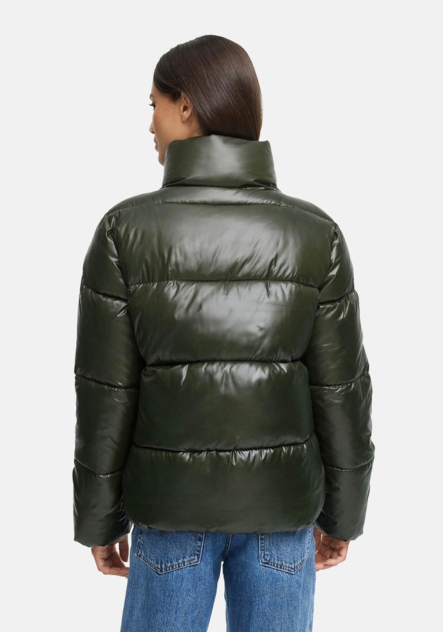 Marikoo Winterjacke »Hazalee« mit leicht gläzendem Obermaterial und hohem Kragen