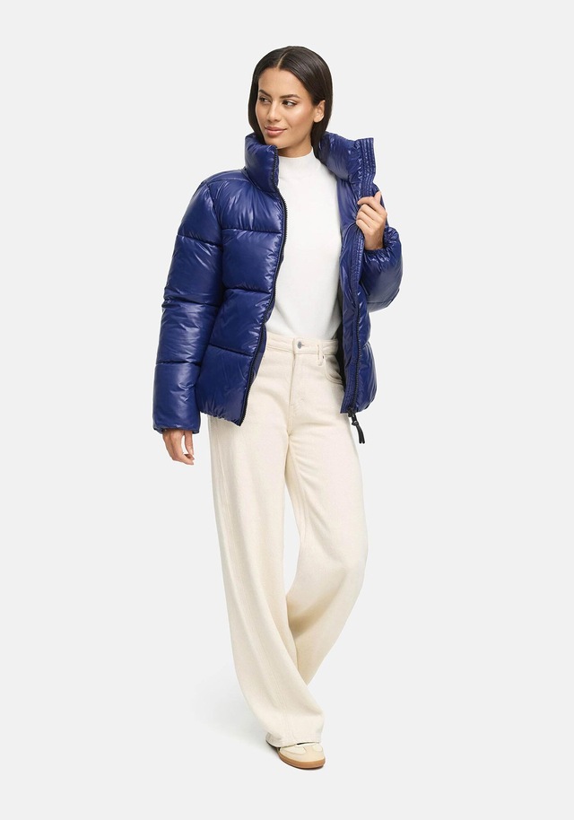 Marikoo Winterjacke »Hazalee« mit leicht gläzendem Obermaterial und hohem Kragen