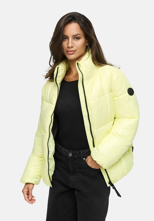 Marikoo Winterjacke »Hazalee« mit leicht gläzendem Obermaterial und hohem Kragen