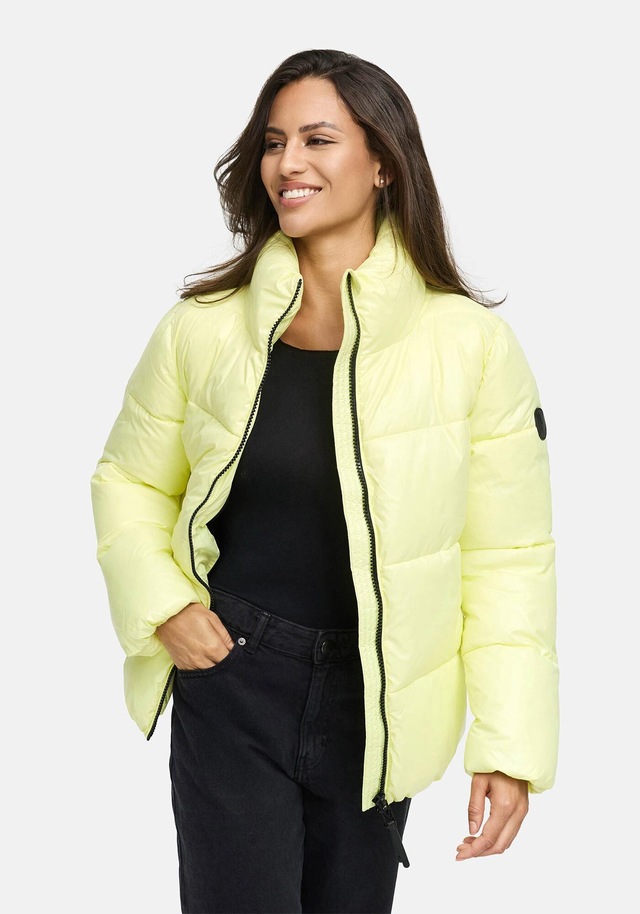 Marikoo Winterjacke »Hazalee« mit leicht gläzendem Obermaterial und hohem Kragen