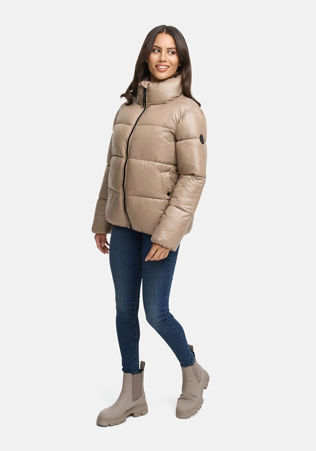 Marikoo Winterjacke »Hazalee« mit leicht gläzendem Obermaterial und hohem Kragen