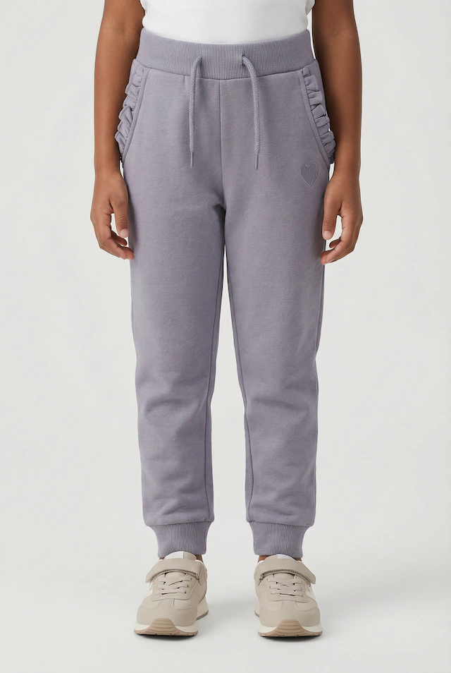 Name It Sweathose »NMFVIMA SWE PANT BRU NOOS« mit süßem Rüschendetail