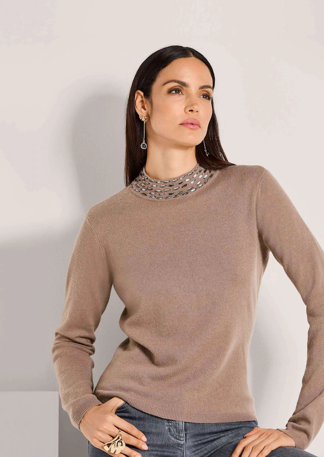 MADELEINE Longpullover »Strickpullover Eleganter Wollpullover mit Stehkragen« mit Dekosteinen