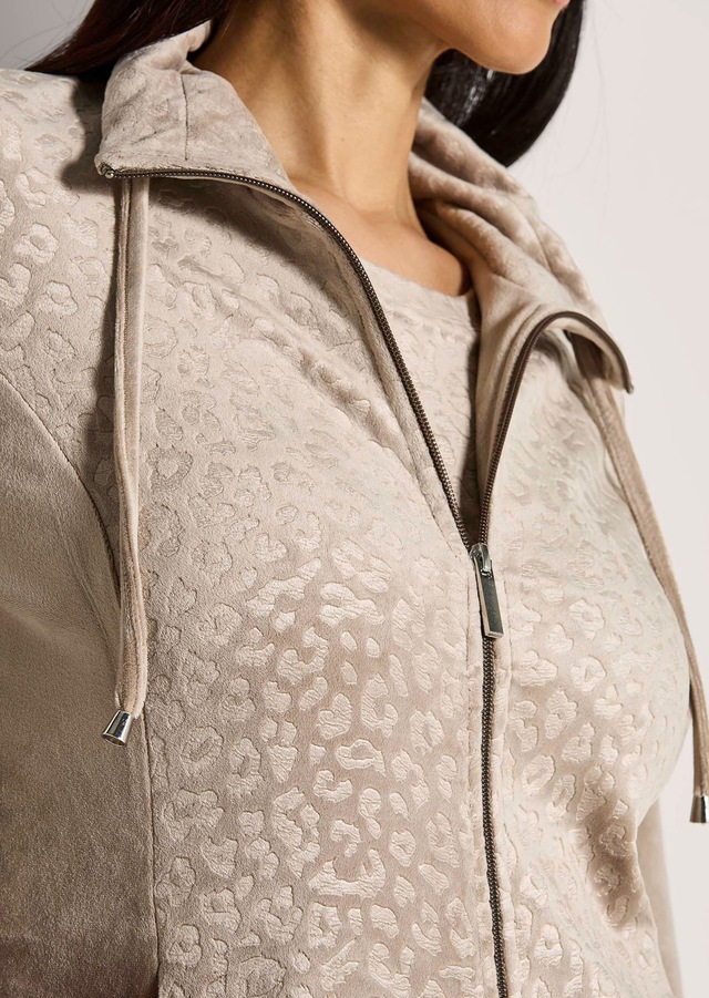 MADELEINE Kurzjacke »Sweatjacke Flauschige Nickijacke mit Reißverschluss« Weiche Nicki-Qualität