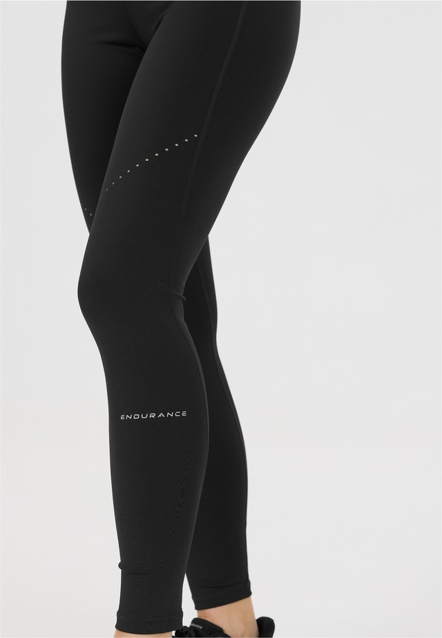 ENDURANCE Trainingstights »Annghone« mit 4-Wege-Stretch für viel Bewegungsfreiheit