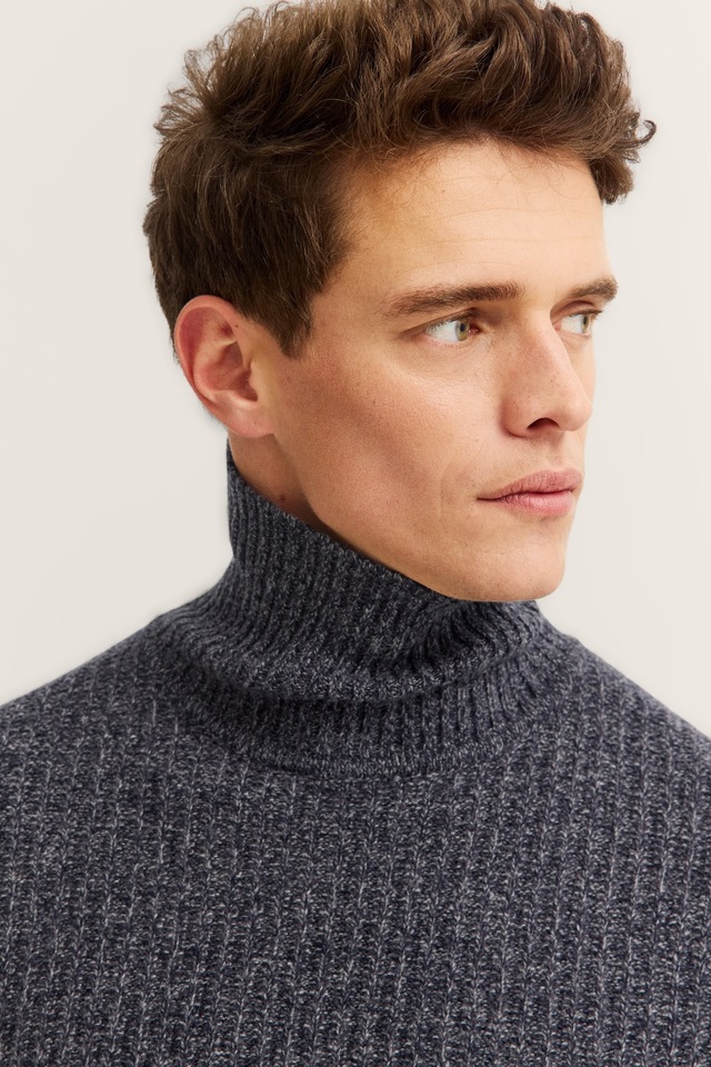 bugatti Rollkragenpullover »Regular Fit« Grobstrick aus einem Wollmix