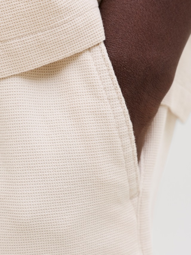 Jack & Jones Jogginghose »JPSTJAIDEN WAFFLE RESORT SHORT REG« mit elastischem Bund