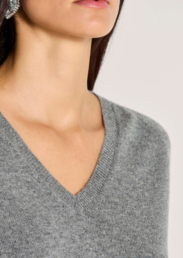 MADELEINE Longpullover »Kaschmirpullover Casual Strickpullover mit V-Ausschnitt« Reines Kaschmir