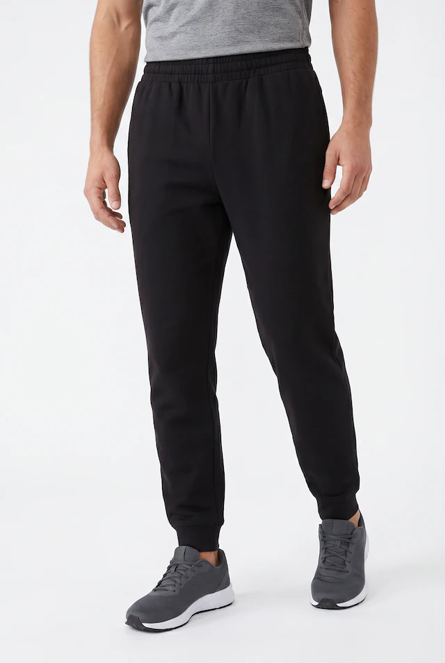 PUMA Trainingshose »ESS LOGO LAB STORY 1 SWEATPANTS TR CL« Regular Fit, sportlicher Stil, mit Eingrifftaschen
