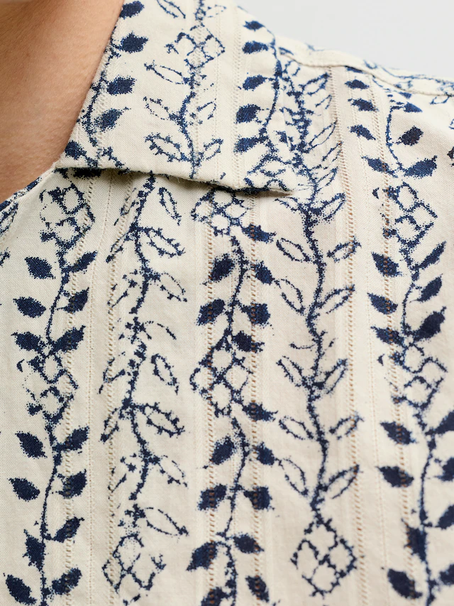 Jack & Jones Kurzarmhemd »JPRBLULYON PRINT DOBBY S/S SHIRT SN«