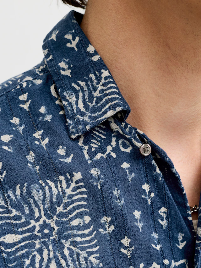 Jack & Jones Kurzarmhemd »JPRBLULYON PRINT DOBBY S/S SHIRT SN«