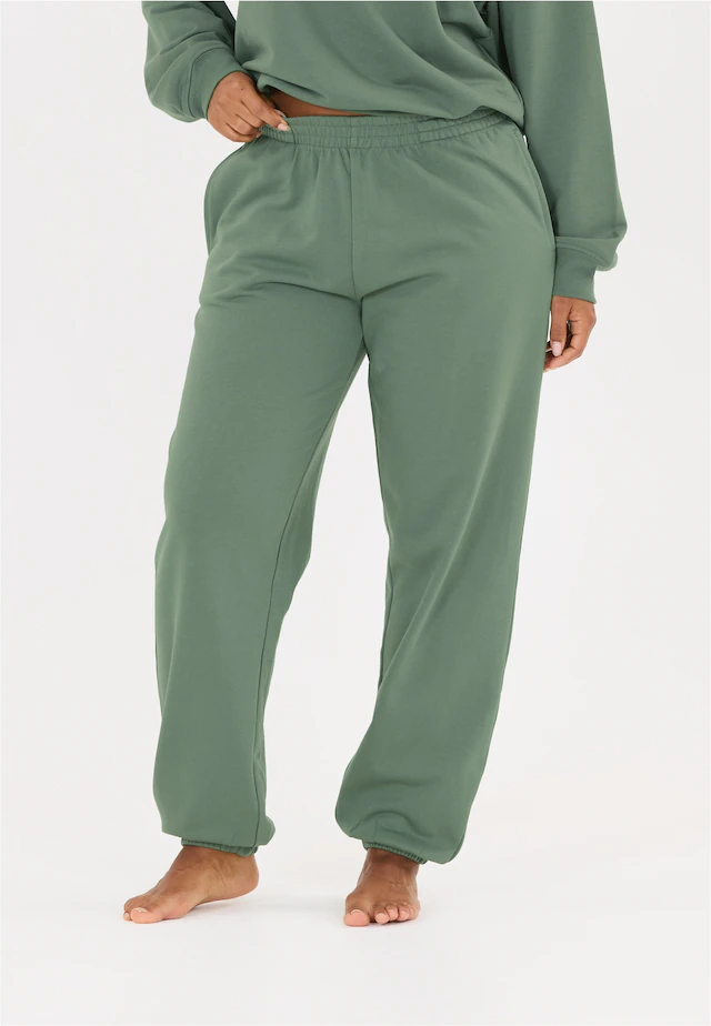ATHLECIA Sweathose »Crecy« im entspannten und weichen Design