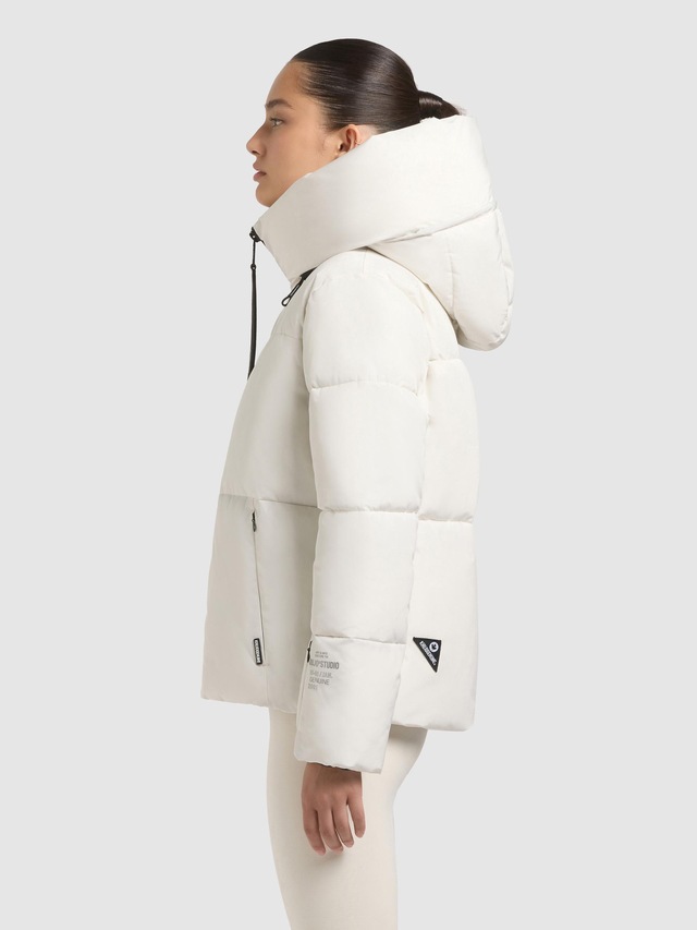 khujo Steppjacke »Audrey Matt« mit Kapuze Warme Winterjacke mit verstellbarer Kapuze