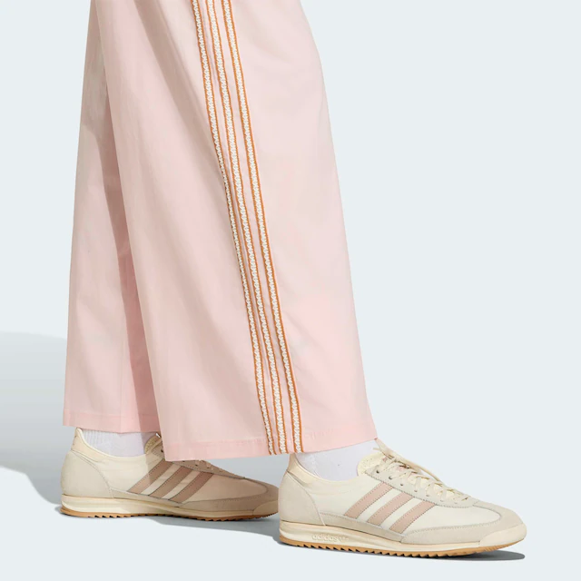 adidas Originals Sporthose »ADIDAS ORIGINALS SUMMER GLOW, WEITES BEIN« für Erwachsene, mit Gummizug, aus Baumwolle, normal-weite Passform