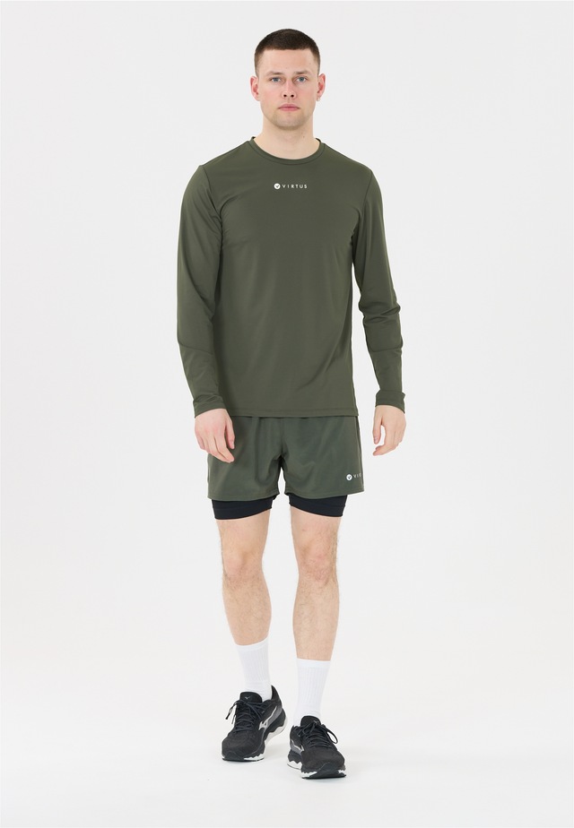 Virtus Langarmshirt »Roger V2« mit praktischer Quick-Dry-Funktion