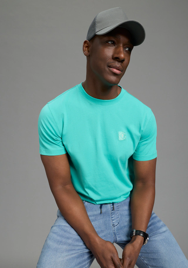 DELMAO Rundhalsshirt »Neue Kollektion!« casual Stil, Kurzarm, normale Passform, mit Print-Applikation DELMAO Rundhalsshirt »Neue Kollektion!« casual Stil, Kurzarm, normale Passform, mit Print-Applikation