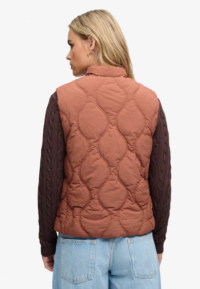 Superdry Steppweste »ONION QUILT CRINKLE SNAP GILET« aus Nylon, Slim Fit, mit Reißverschluss, in normaler Länge