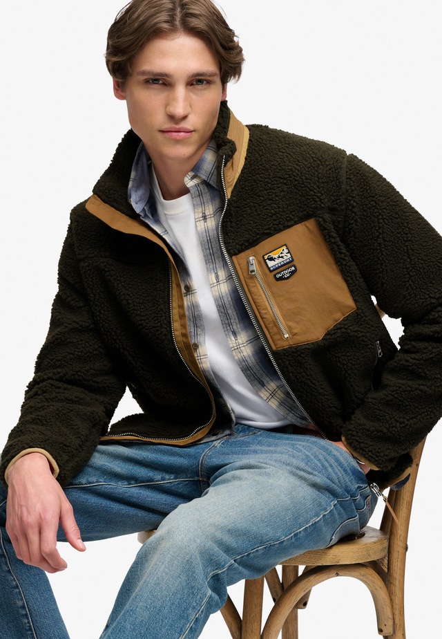 Superdry Sweatjacke »MOUNTAIN FULL ZIP FLEECE« Relaxed Fit, mit Reißverschluss, aus Fleece