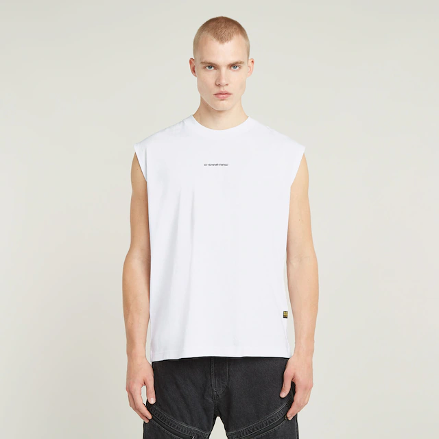 G-STAR Rundhalsshirt »Boxy« ärmellos, Logoschriftzug G-STAR Rundhalsshirt »Boxy« ärmellos, Logoschriftzug