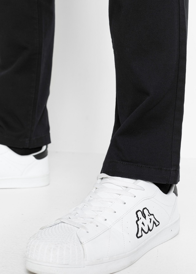 bonprix Stretch-Hose »Classic Fit Stretch-Hose, Straight« Five-Pocket-Design, mit Eingrifftaschen, Gesäßtaschen und Coinpocket