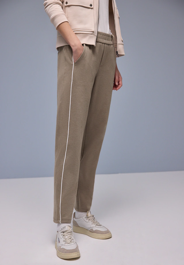 STREET ONE Stoffhose »Style Bonny« mit sportiven Tape Details