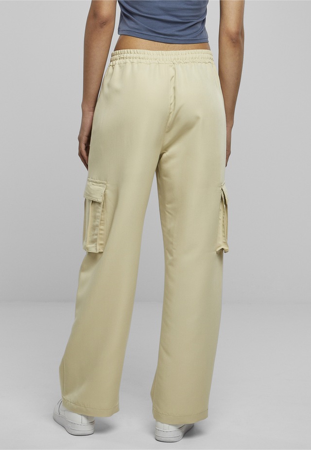 URBAN CLASSICS Stoffhose »Urban Classics Damen Ladies Vicose Straight Leg Cargo Pants«