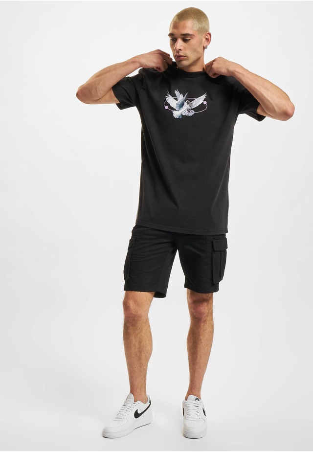 Upscale by Mister Tee Kurzarmshirt »Upscale by Mister Tee Herren Vive la Liberte Oversize Tee« 1 Stk.