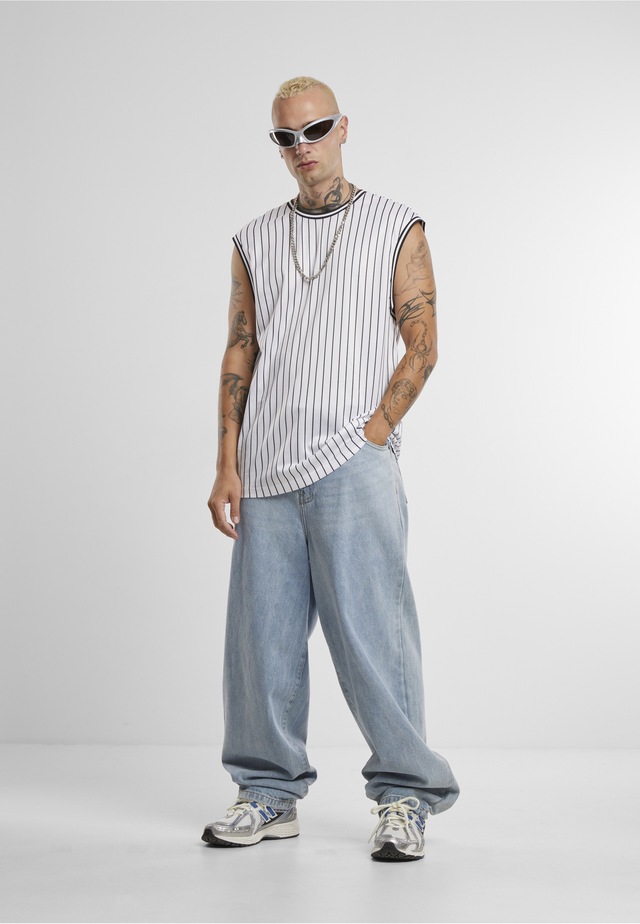 URBAN CLASSICS Tanktop »Urban Classics Striped Mesh Tanktop« 1 Stk.