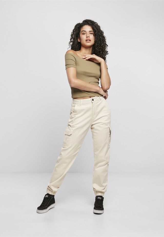 URBAN CLASSICS T-Shirt »Urban Classics Damen Ladies Off Shoulder Rib Tee« 1