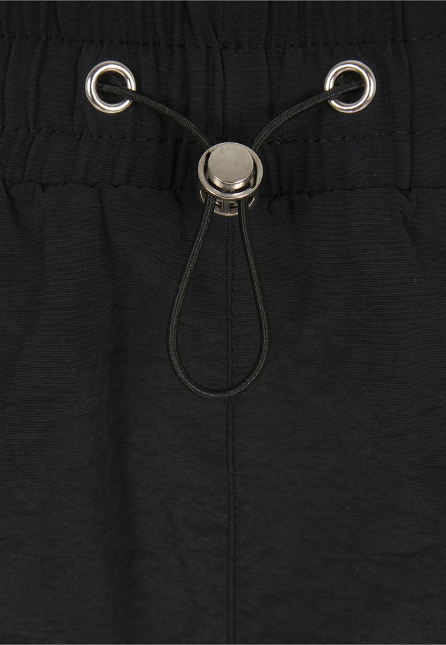 URBAN CLASSICS Stoffhose »Urban Classics Damen Ladies Crinkle Nylon Shorts«
