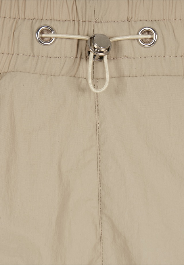 URBAN CLASSICS Stoffhose »Urban Classics Damen Ladies Crinkle Nylon Shorts«