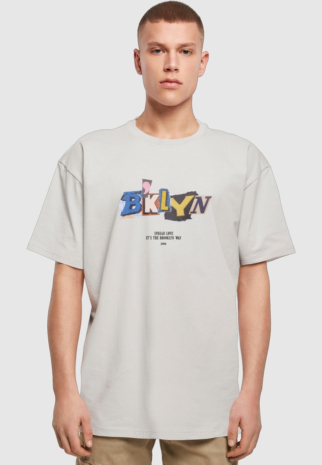 Upscale by Mister Tee T-Shirt »Upscale by Mister Tee Herren BRKLYN Oversize Tee« 1