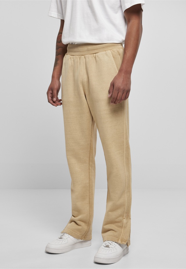 URBAN CLASSICS Sweathose »Urban Classics Herren Heavy Terry Garment Dye Slit Sweatpants«