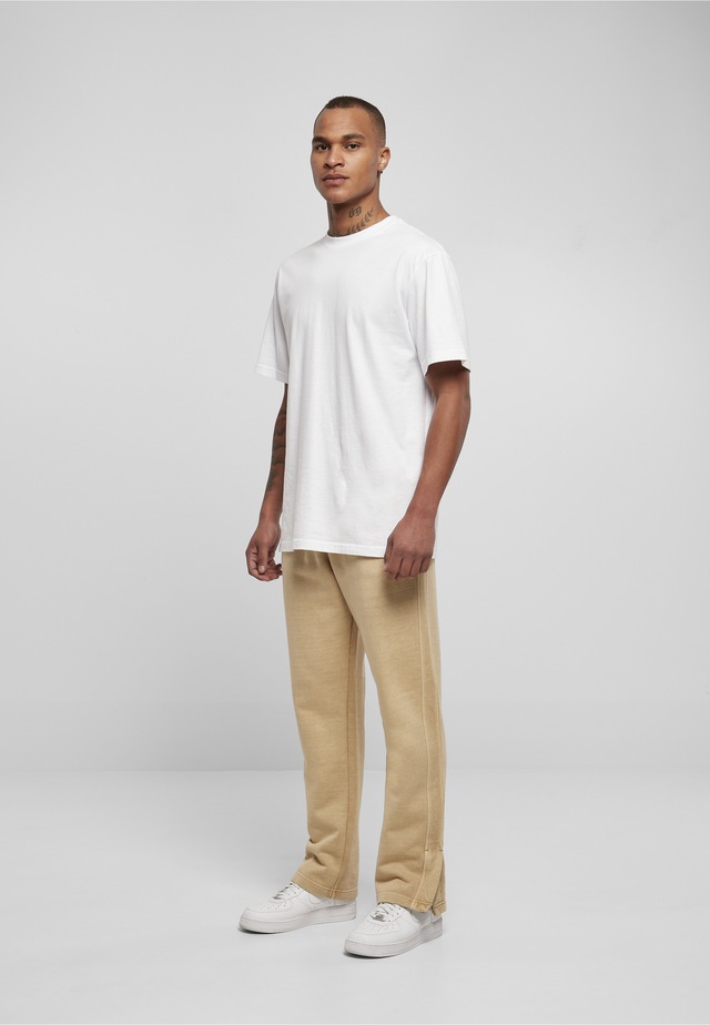 URBAN CLASSICS Sweathose »Urban Classics Herren Heavy Terry Garment Dye Slit Sweatpants«