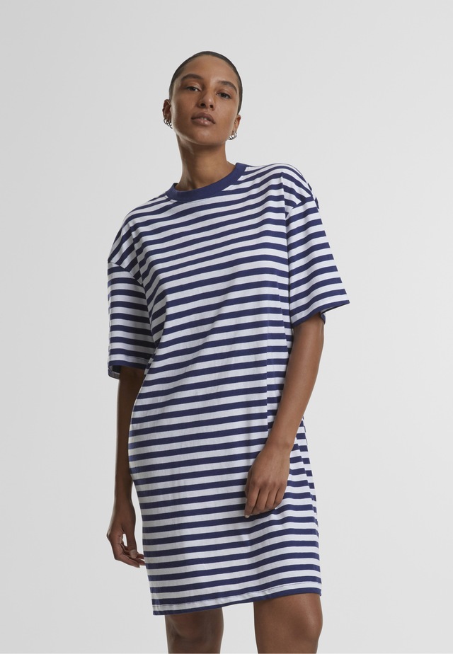 URBAN CLASSICS Shirtkleid »Urban Classics Damen Ladies Oversized Striped Tee Dress« 1 tlg.