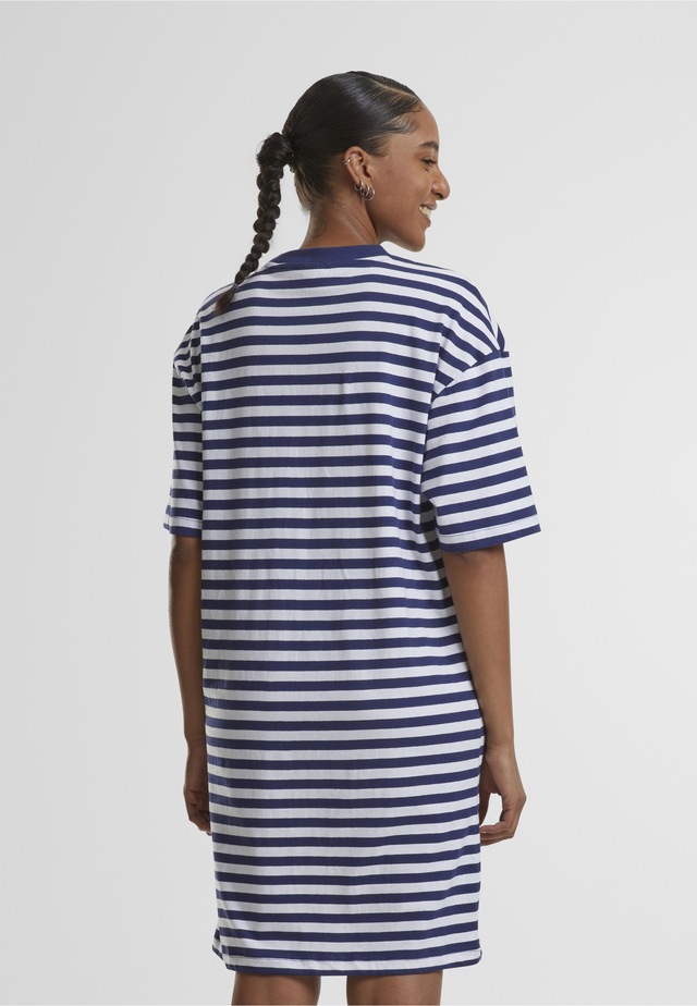 URBAN CLASSICS Shirtkleid »Urban Classics Damen Ladies Oversized Striped Tee Dress« 1 tlg.