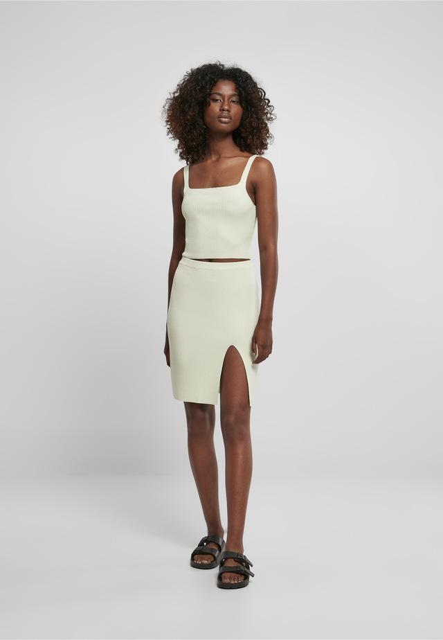 URBAN CLASSICS Tanktop »Urban Classics Damen Ladies Cropped Knit Top« 1 Stk.