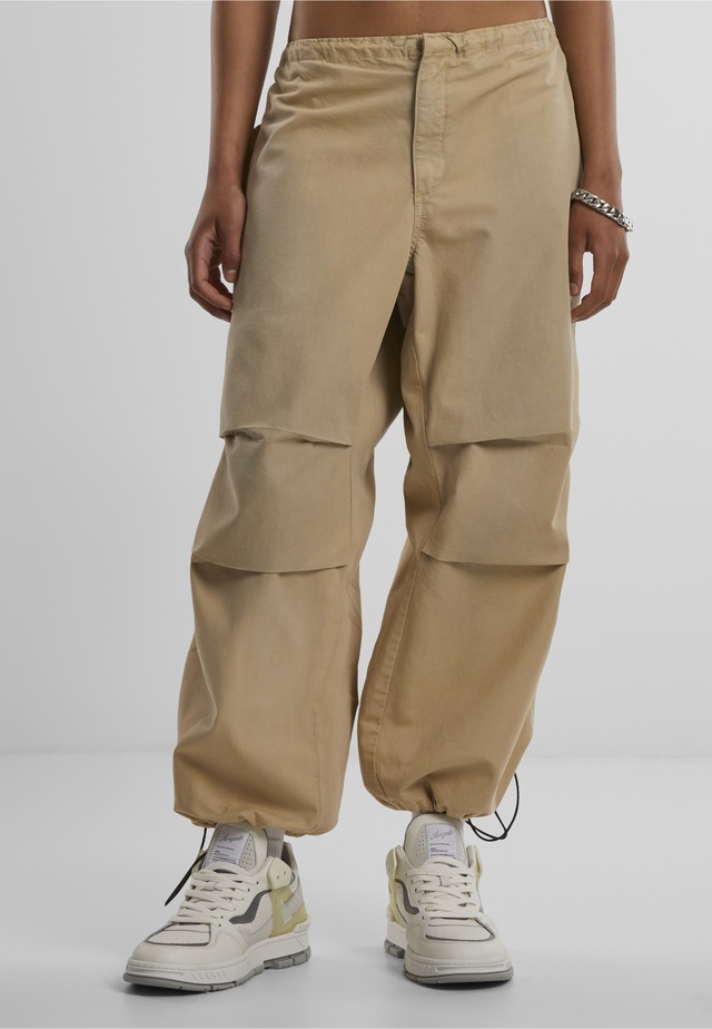 URBAN CLASSICS Stoffhose »Urban Classics Damen Ladies Cotton Parachute Pants«